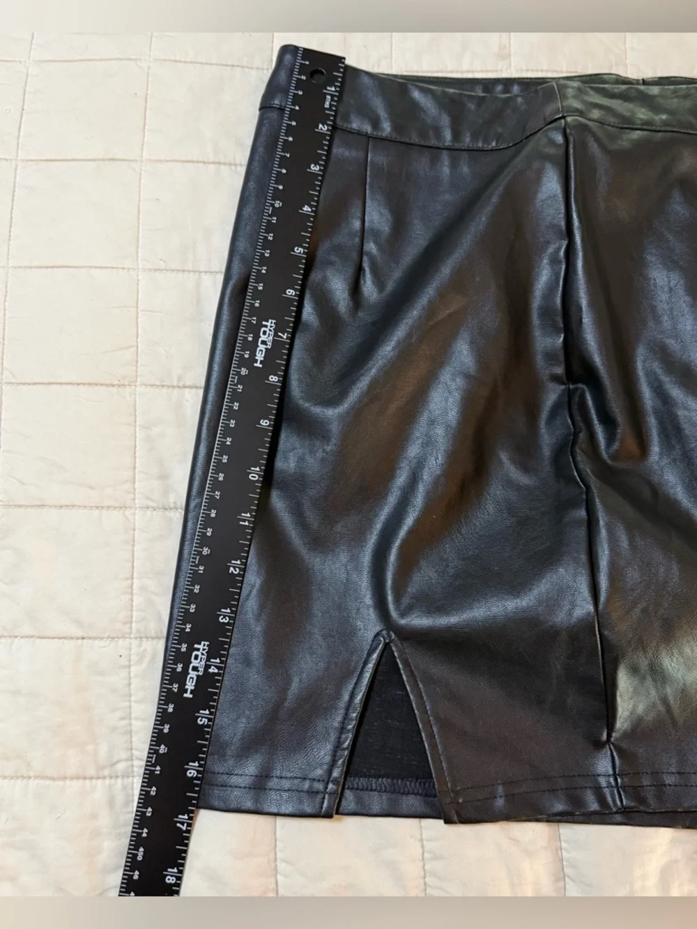 Lulu's Black Faux Leather Mini Skirt with Small Front Slit‎ NWT